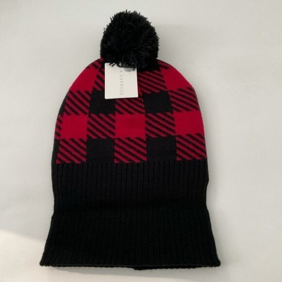 Checkered Pom  Pom Hat NWT - Picture 2 of 6